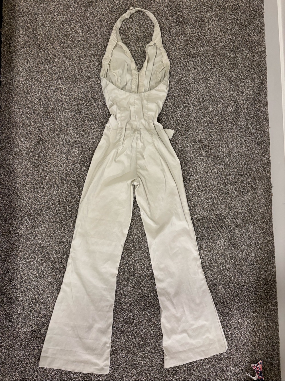 Bebe Y2K halter neck jumpsuit in color Stone - Picture 2 of 3